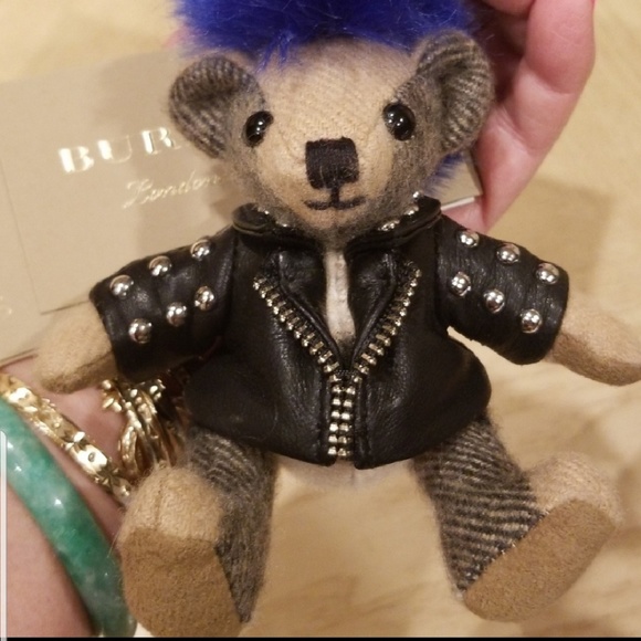burberry thomas bear keychain